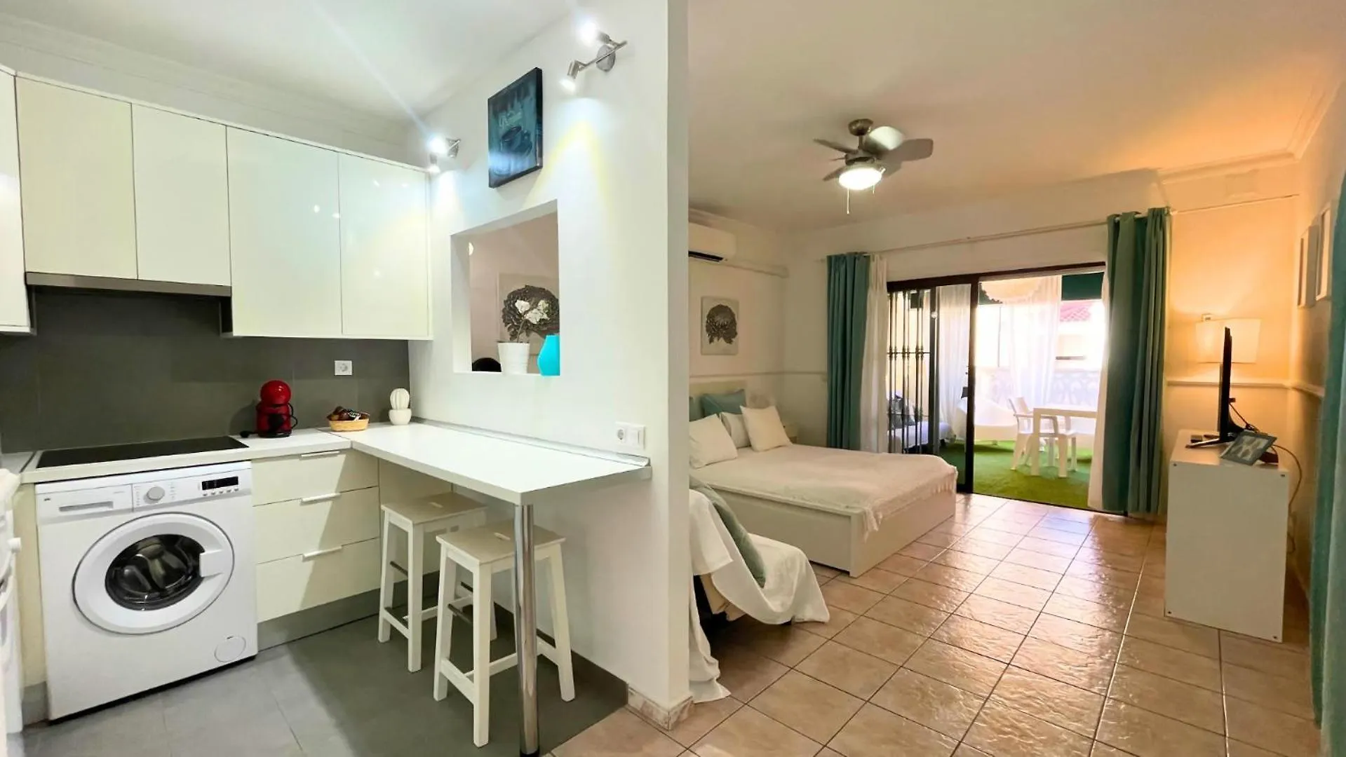 Markethome Mareverde Studio Адехе Испания